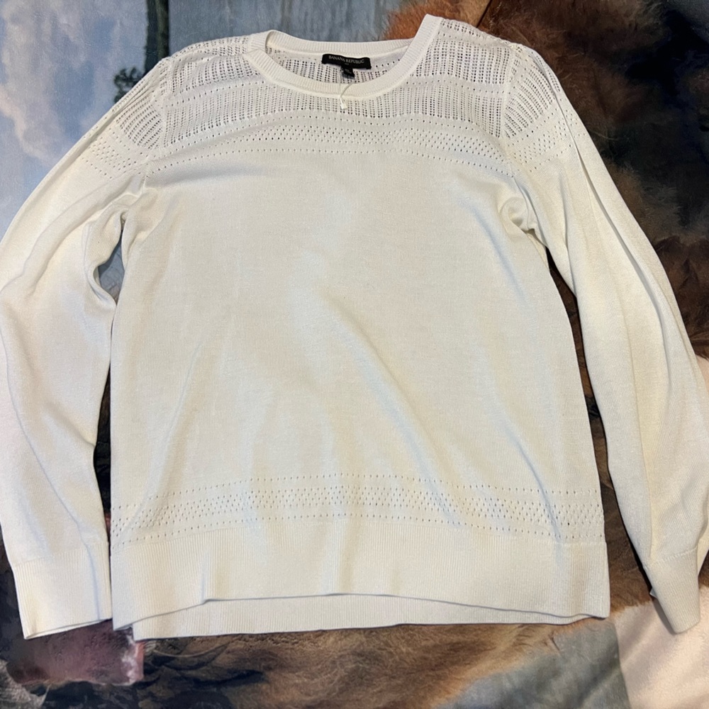 XL Banana Republic lightweight white sweater